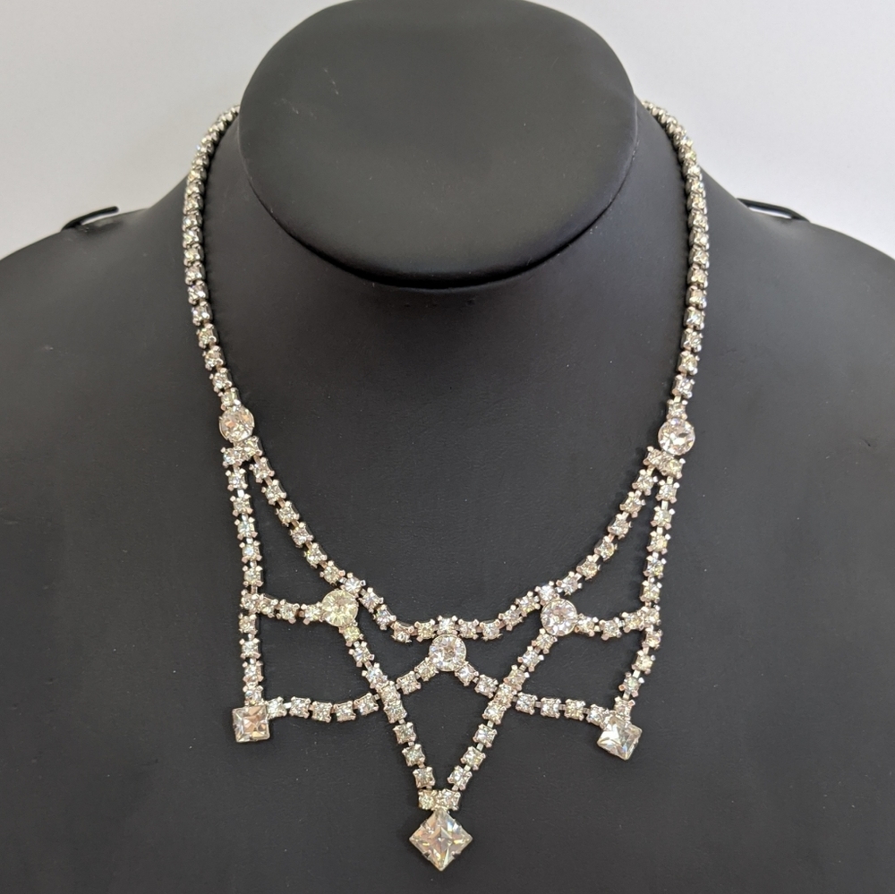 Vintage Mid Century Silver Rhinestone Necklace